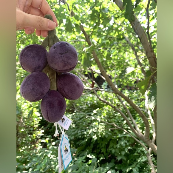 Jellycat Fabulous Fruit Grapes Brand New with Tags (BNWT) - Picture 4 of 4